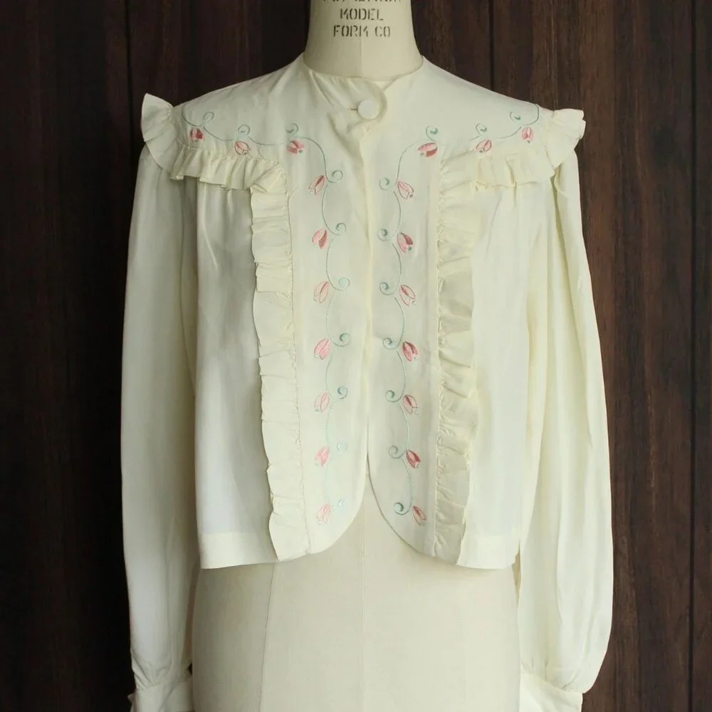 Vintage 1940s Bed Jacket, Winter White Rayon with Blue and Pink Embroidery Short - Picture 2 of 10